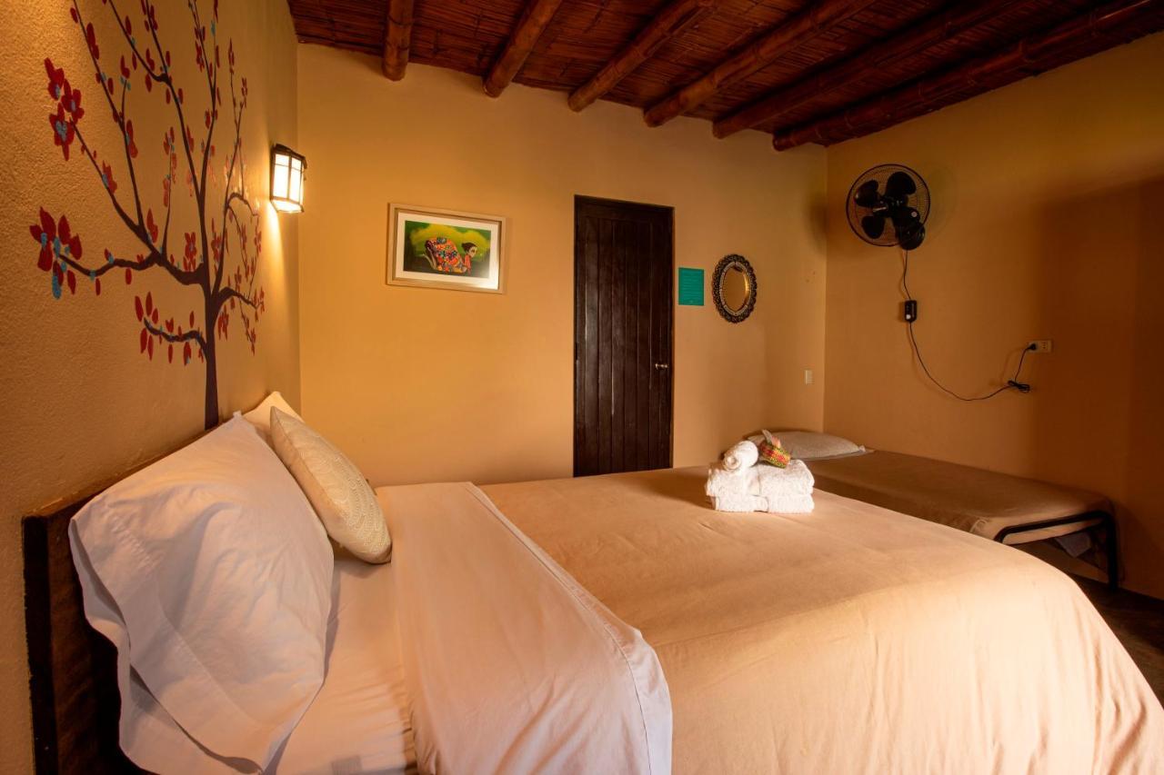 La Confianza Hotel Lunahuana Exterior photo